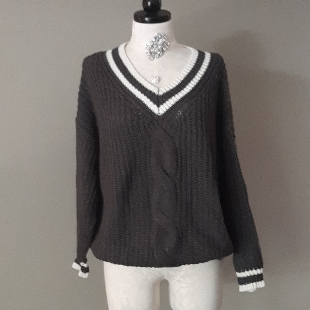 Knit Gray Sweater size small